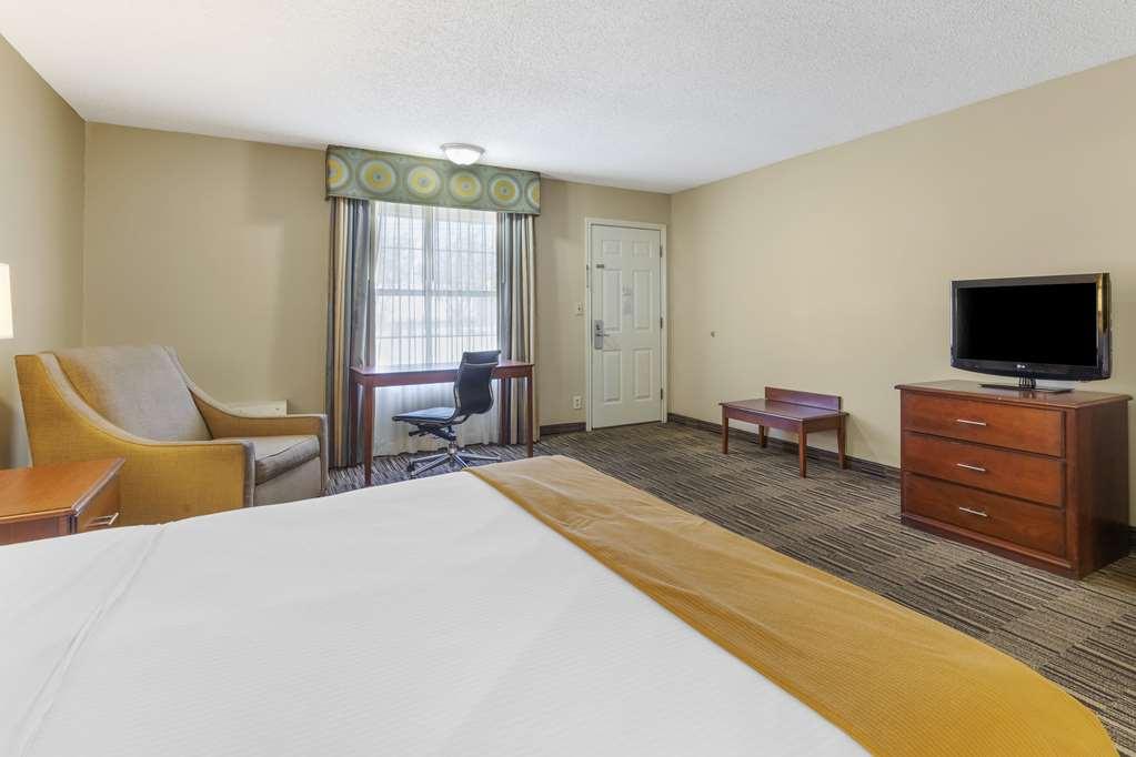 Best Western Sunday House Inn Kerrville Phòng bức ảnh