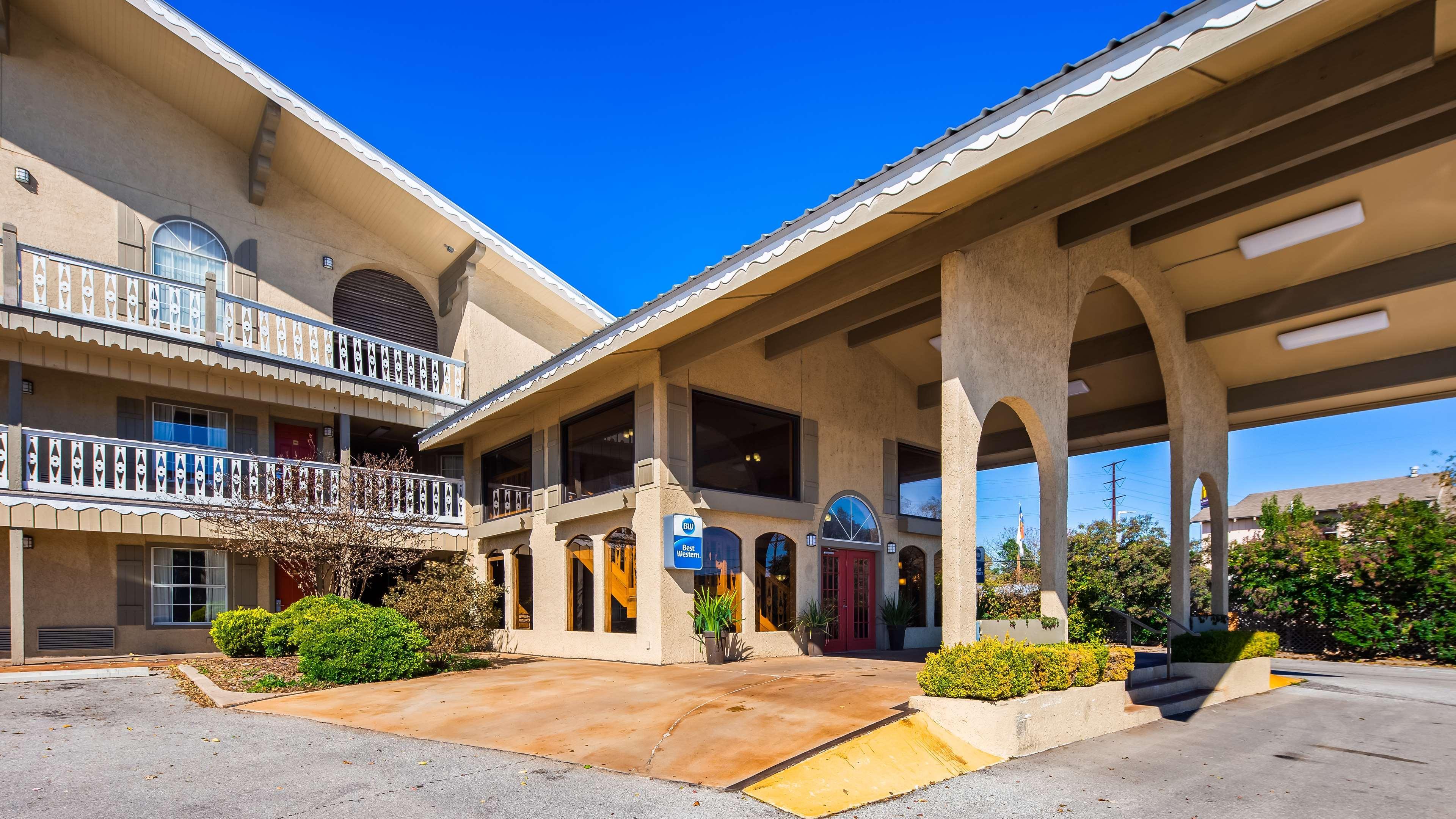 Best Western Sunday House Inn Kerrville Ngoại thất bức ảnh