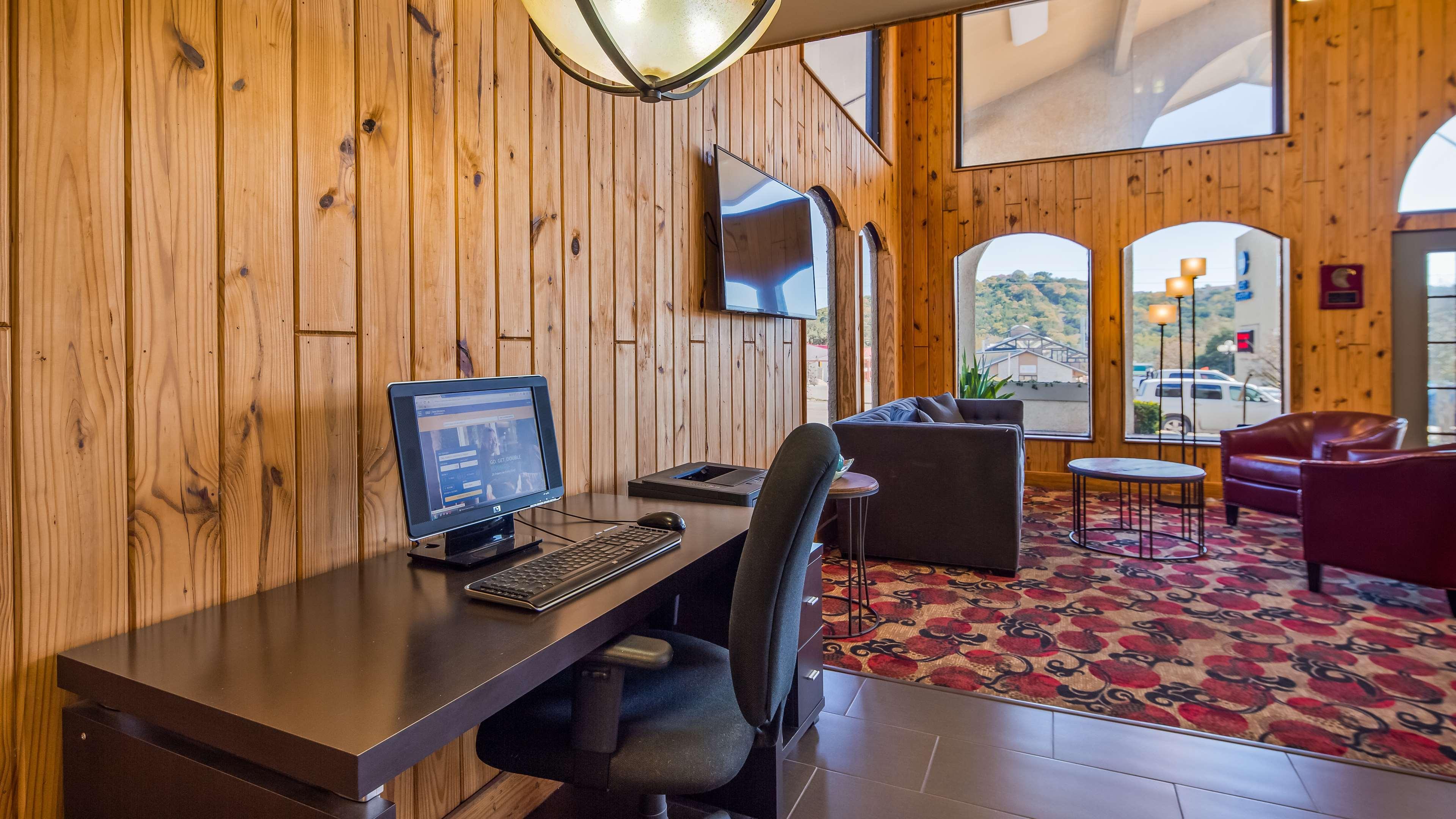 Best Western Sunday House Inn Kerrville Ngoại thất bức ảnh