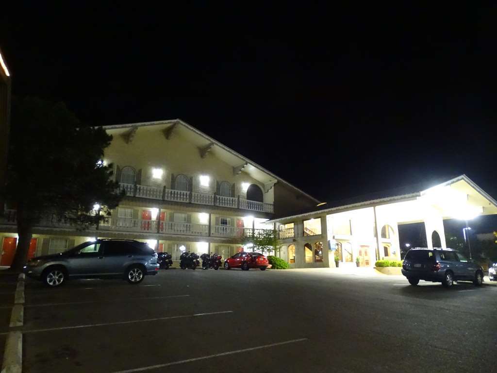 Best Western Sunday House Inn Kerrville Ngoại thất bức ảnh